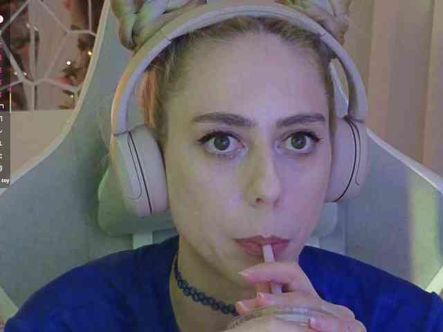 ballerina_capuchina webcam