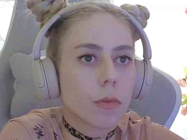 ballerina_capuchina webcam