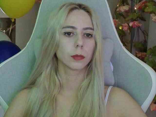 ballerina_capuchina webcam