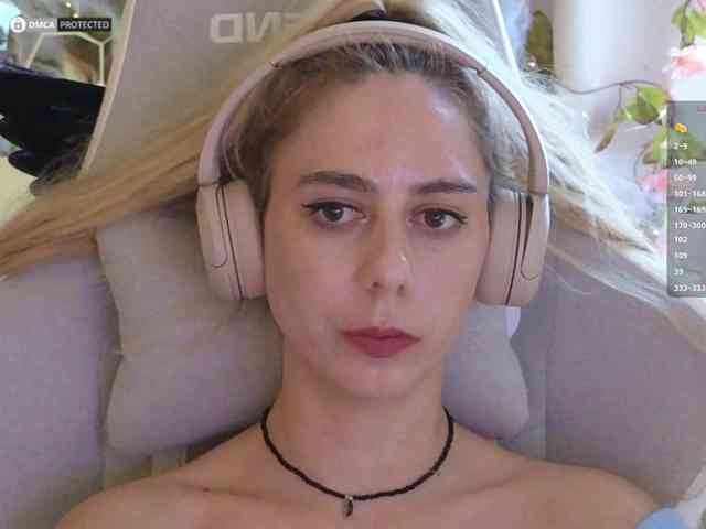 ballerina_capuchina webcam