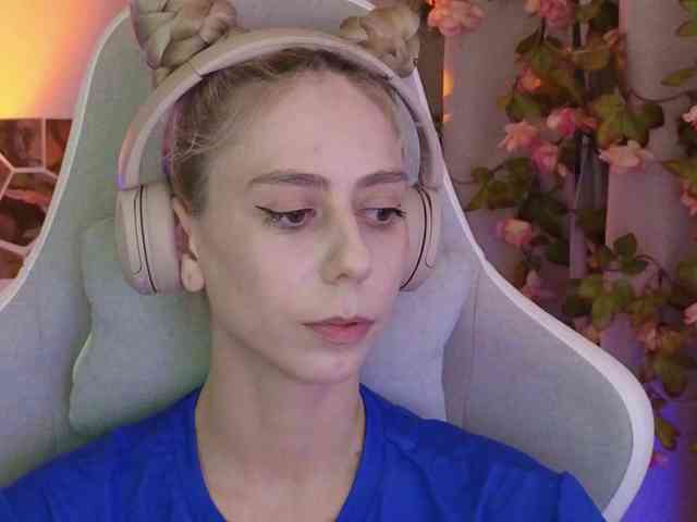 ballerina_capuchina webcam