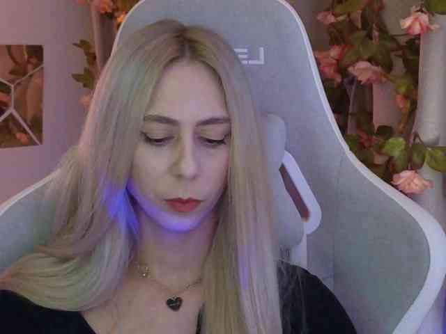 ballerina_capuchina webcam
