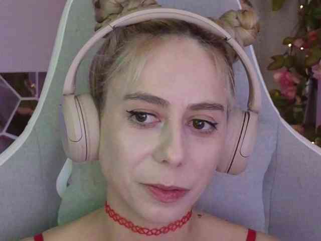 ballerina_capuchina webcam