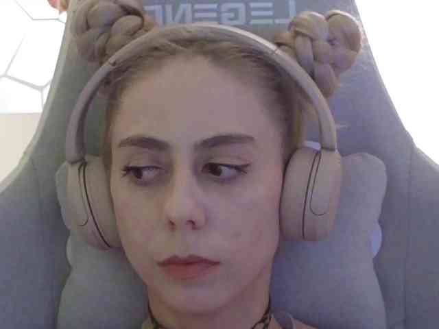 ballerina_capuchina webcam