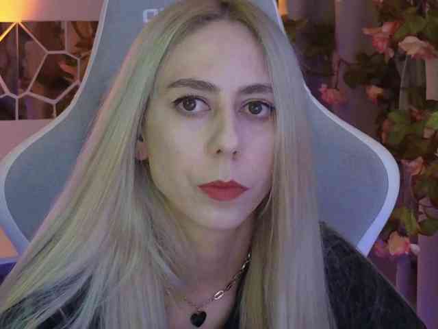ballerina_capuchina webcam