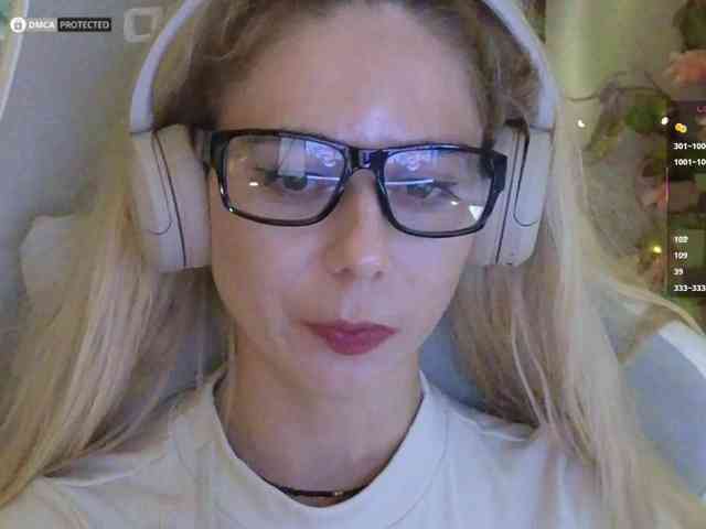 ballerina_capuchina webcam