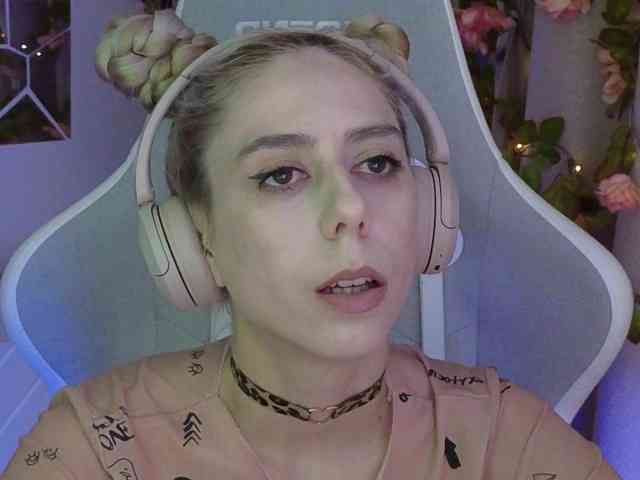 ballerina_capuchina webcam