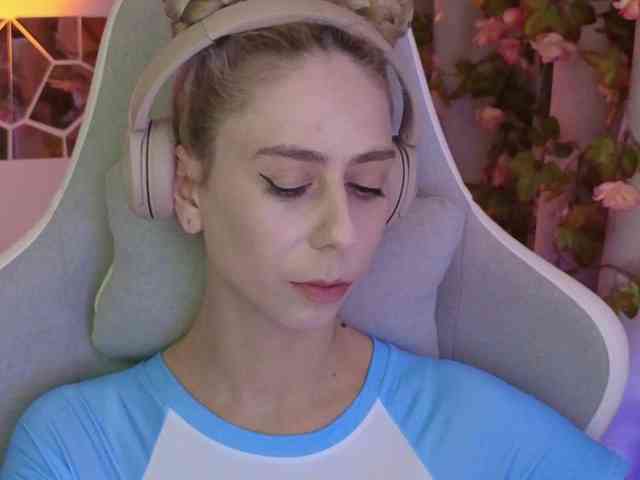 ballerina_capuchina webcam
