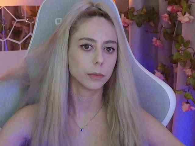 ballerina_capuchina webcam