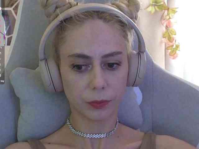 ballerina_capuchina webcam