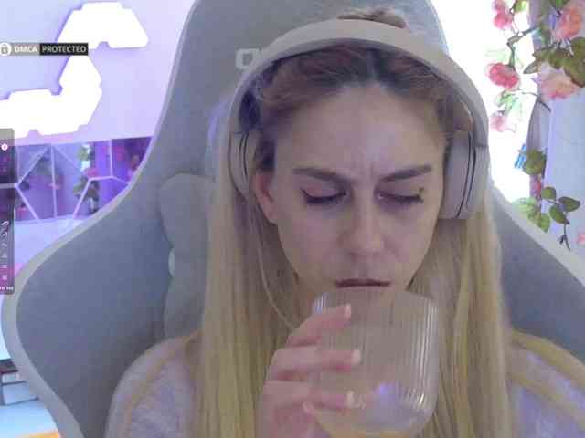 ballerina_capuchina webcam