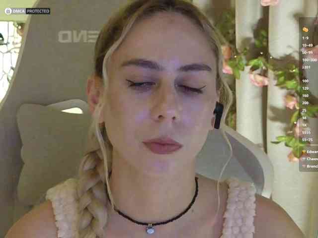 -Light-Fury- Live Webcam on {site_name}