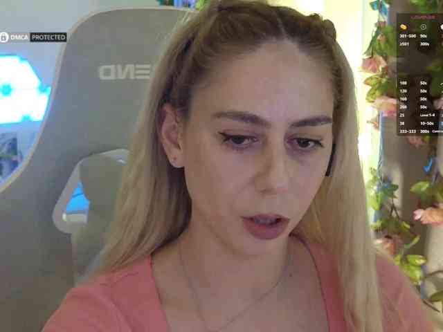 ballerina_capuchina webcam