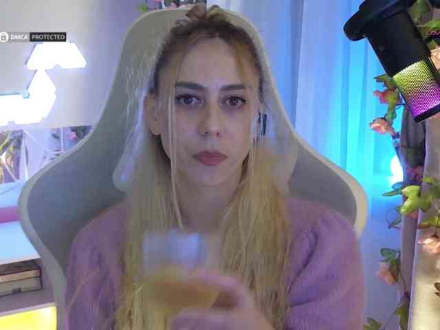 ballerina_capuchina webcam