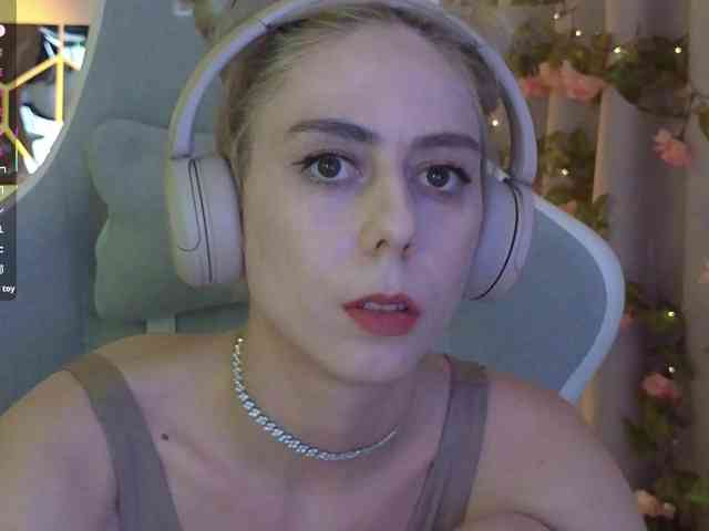 ballerina_capuchina webcam