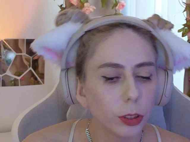 ballerina_capuchina webcam