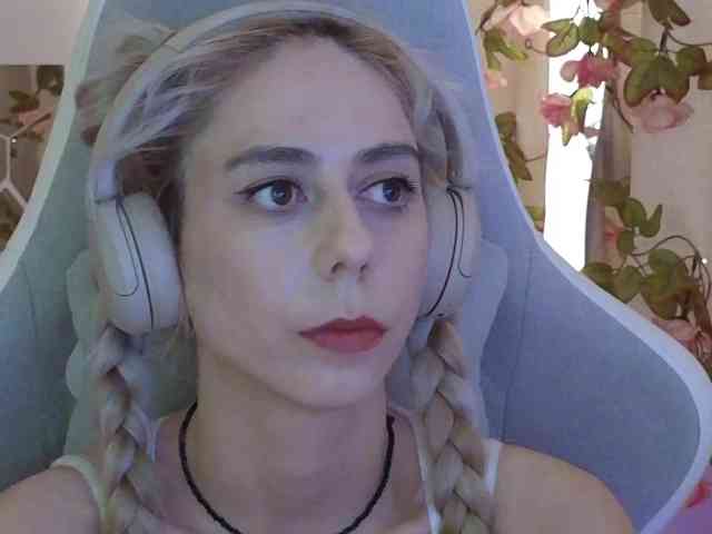 ballerina_capuchina webcam
