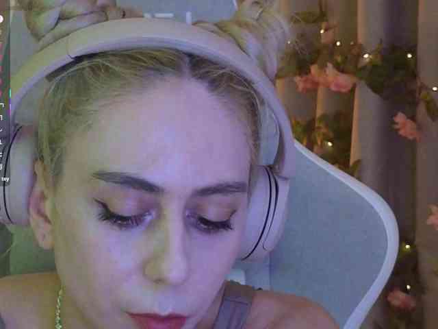 ballerina_capuchina webcam
