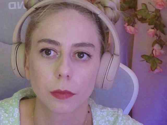ballerina_capuchina webcam
