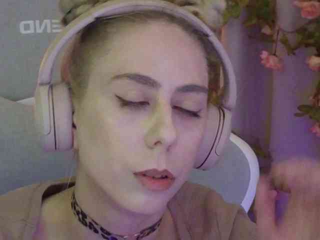 free live porn cam -Light-Fury-