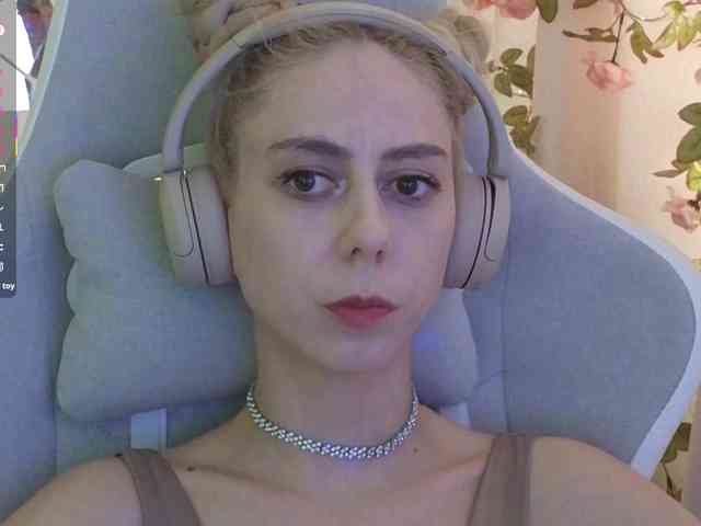 ballerina_capuchina webcam