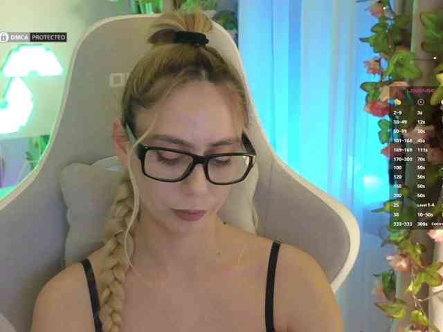 Danil__Kolbasenko webcam