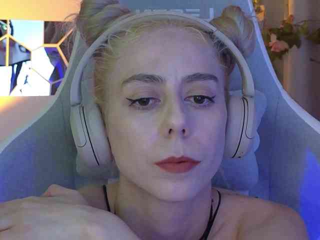 ballerina_capuchina webcam