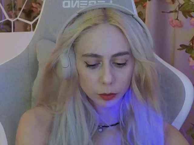 ballerina_capuchina webcam
