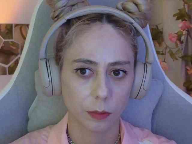 ballerina_capuchina webcam