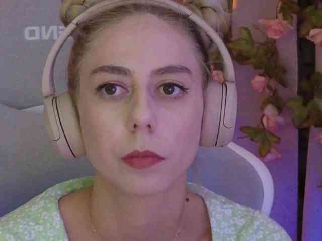 ballerina_capuchina webcam