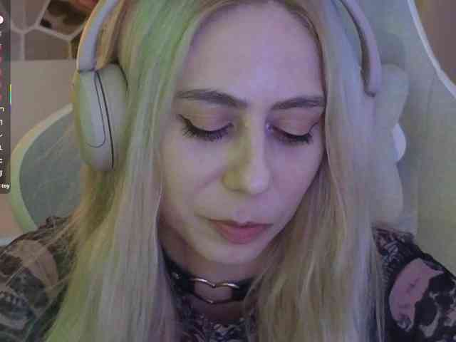 ballerina_capuchina webcam