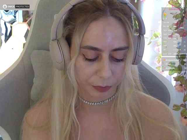 -Light-Fury- Live Webcam on BongaCams