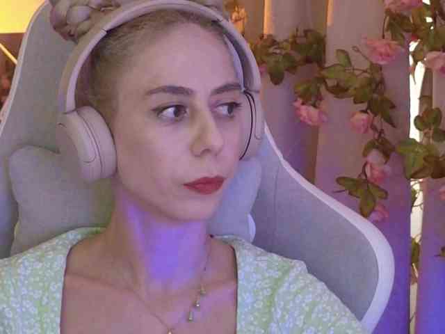ballerina_capuchina webcam