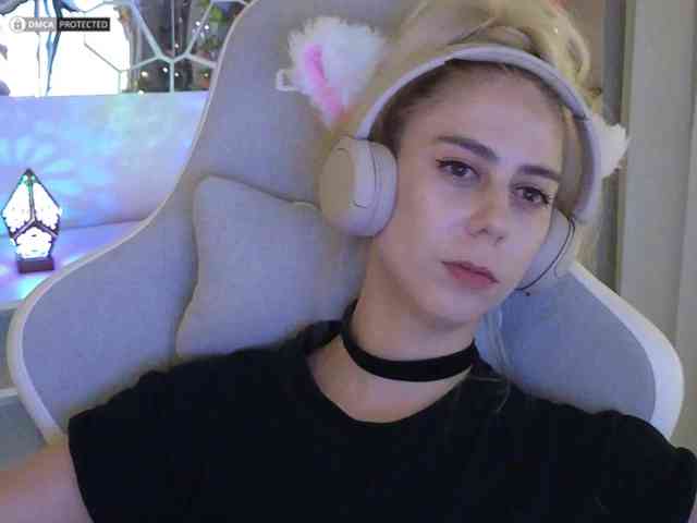 ballerina_capuchina webcam