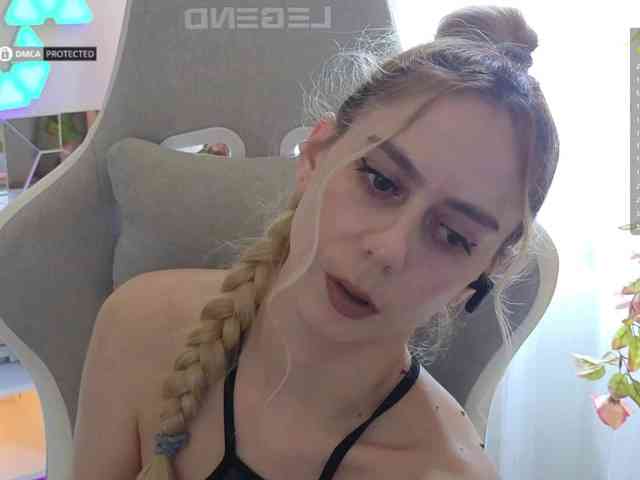 Danil__Kolbasenko webcam