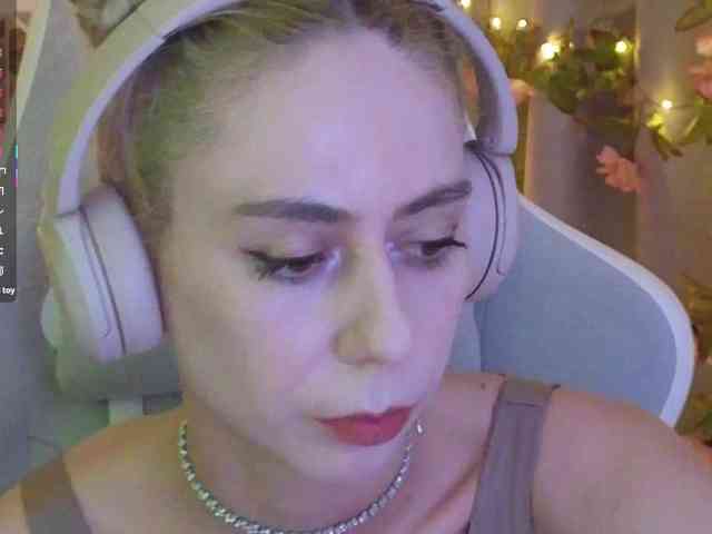 ballerina_capuchina webcam