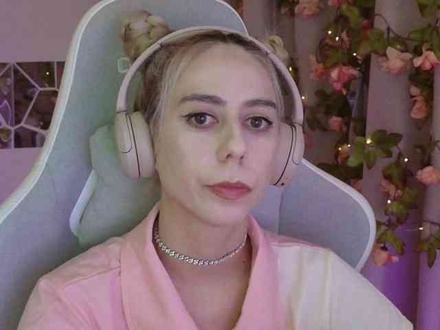 ballerina_capuchina webcam
