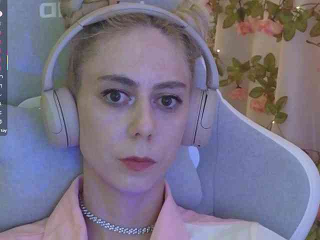 ballerina_capuchina webcam
