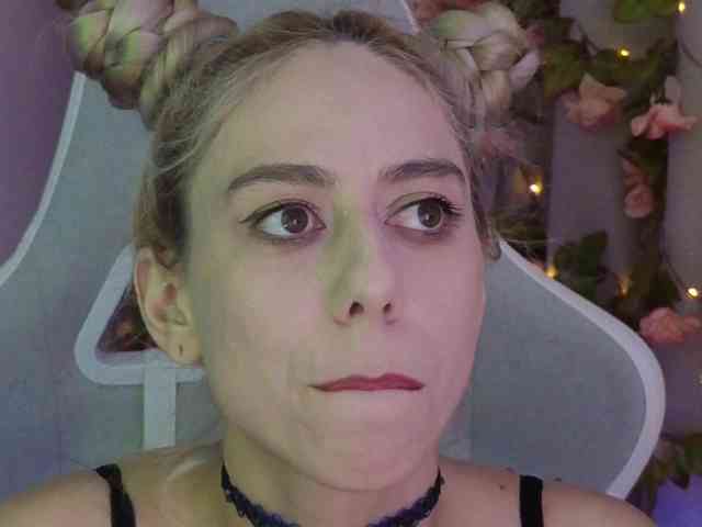 -Light-Fury- Live Webcam on BongaCams