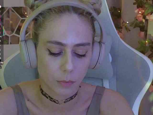 ballerina_capuchina webcam