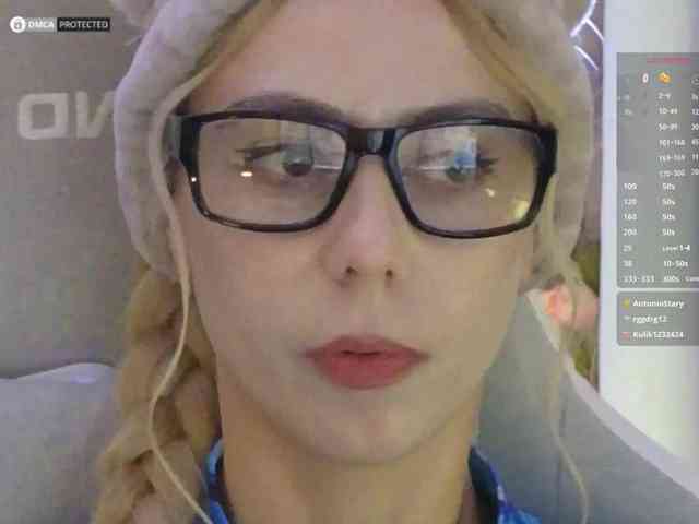 ballerina_capuchina webcam