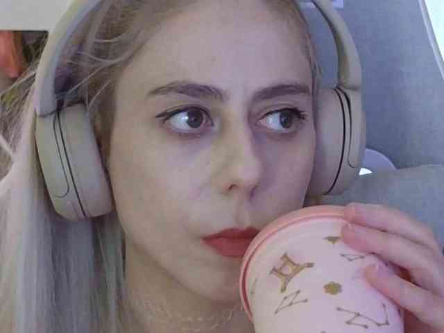 ballerina_capuchina webcam