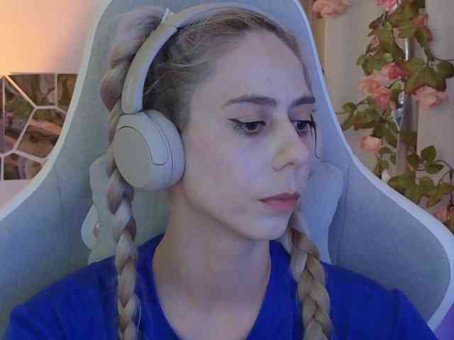 ballerina_capuchina webcam