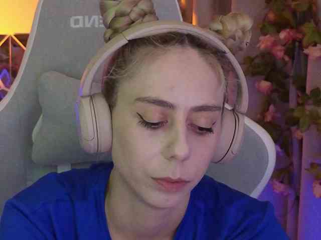 ballerina_capuchina webcam