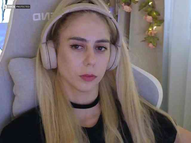 ballerina_capuchina webcam