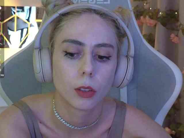 ballerina_capuchina webcam