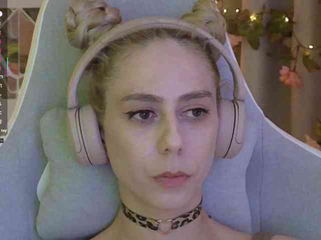 ballerina_capuchina webcam