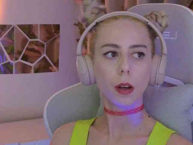 ballerina_capuchina webcam