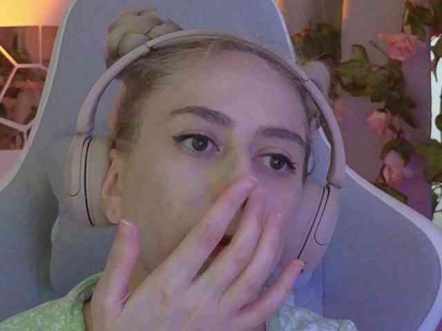ballerina_capuchina webcam