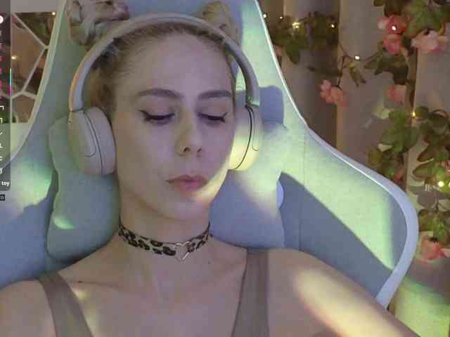 ballerina_capuchina webcam